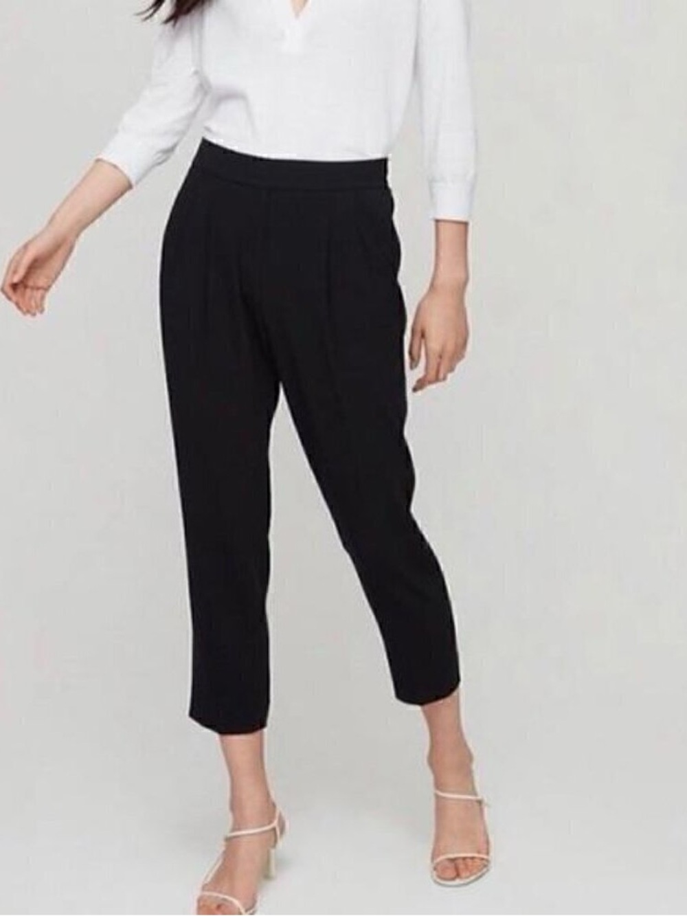 Babaton| Aritzia| ‘Cohen’ Black Cropped Pleated Lightweight Ankle Pants Sz S